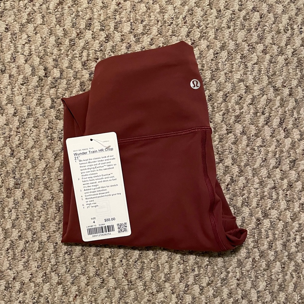 NWT Lululemon Wunder Train High-Rise Crop 21”